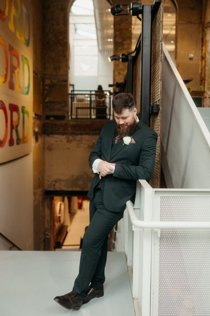 Groom getting ready at Museum Lab Pittsburgh