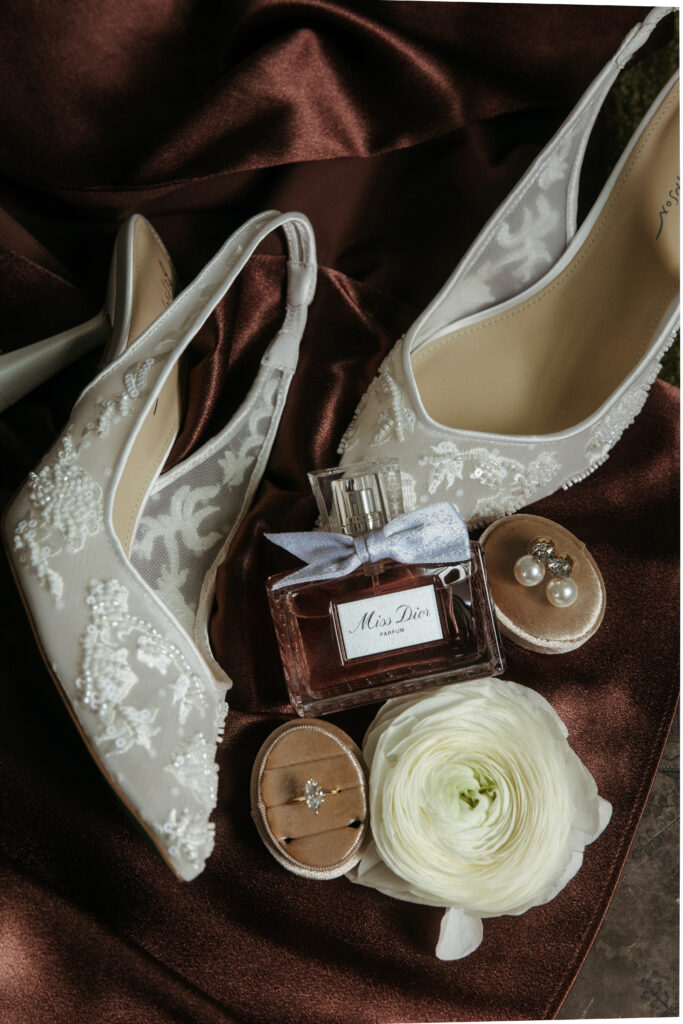 Goregoes wedding details Pittsburgh wedding photography