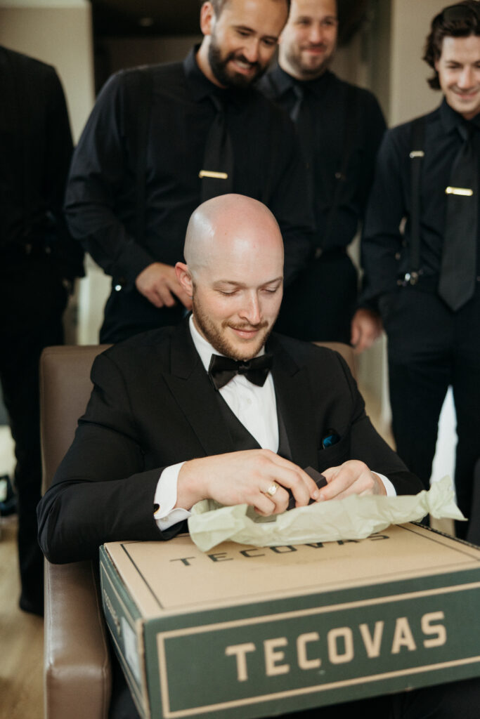 Groom getting ready fox chapel golf club