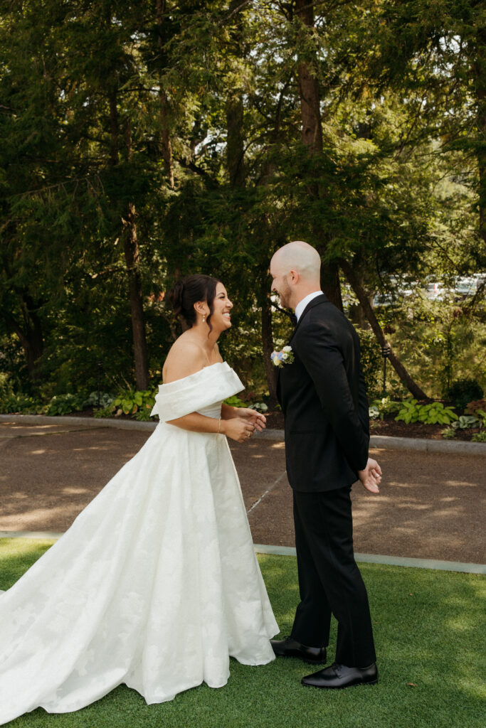Bride and groom portraits at Fox Chapel Golf Club during Pittsburgh wedding
