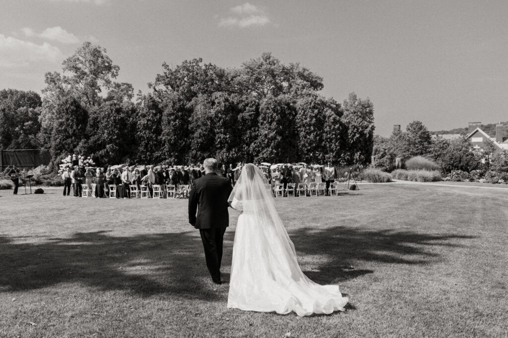 Elegant wedding portraits at Fox Chapel Golf Club captured by Pittsburgh wedding photographer